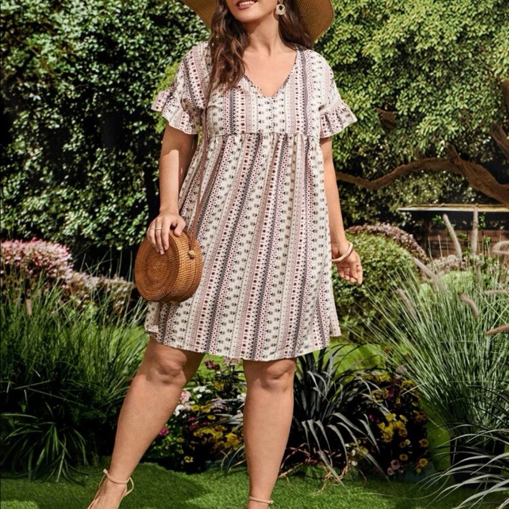 Boho Plus Size Floral Stripe Ruffle Sleeve Mini Dress - Picture 9 of 11